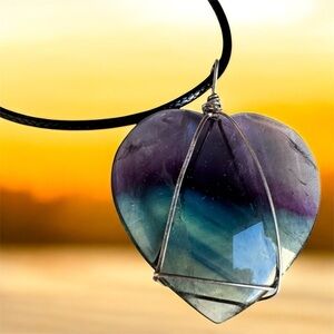Artisan Handcrafted RAINBOW Fluorite Heart Pendant Necklace Tanzanite 5518 G